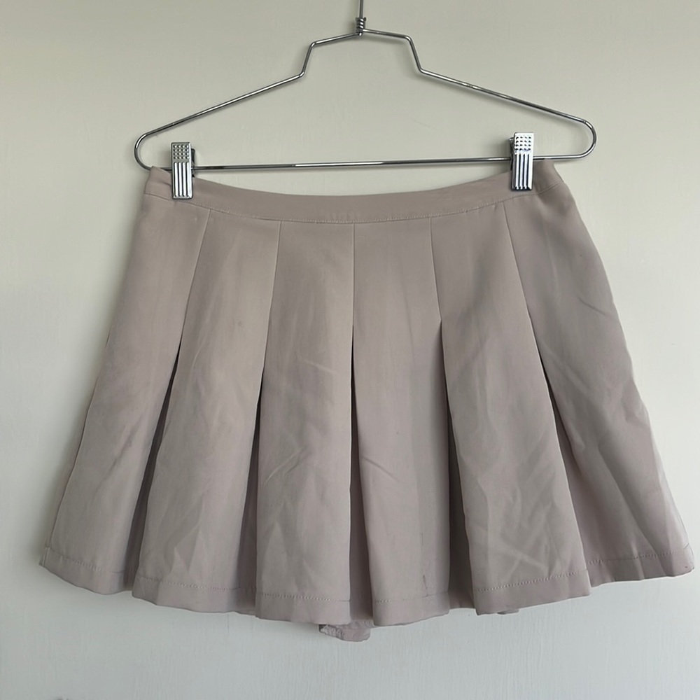High Waisted Mini Pleated Skirt